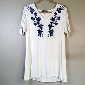 Lulus Cream Short Sleeve Mini Dress with Navy Floral Design. Size XS